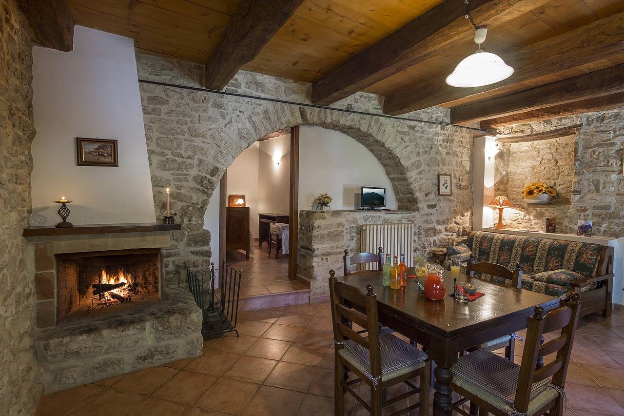 Expert Chimney and Fireplace Services in Costa Mesa, California
